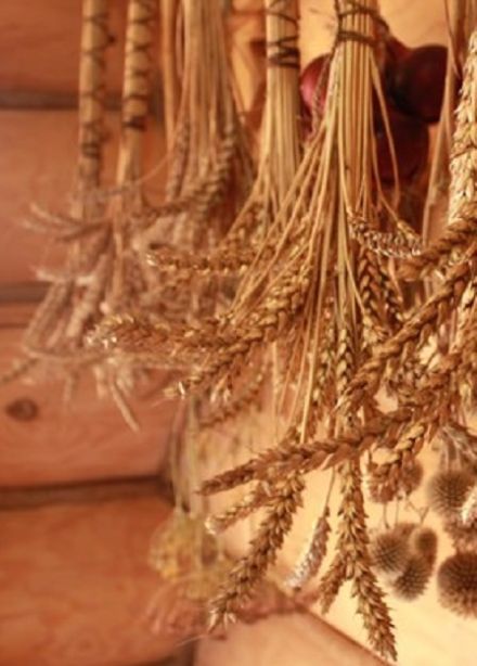 Кому в семье ткать, а кому землю пахать: Интерактивное мероприятие