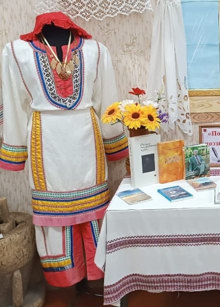 И в песнях, и в стихах поэтов пусть расцветает край родной! Краеведческий альманах