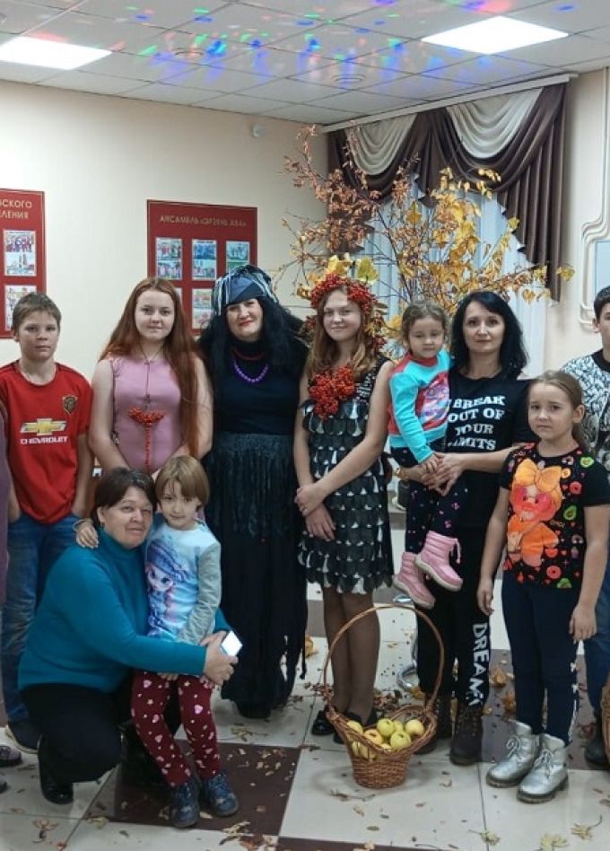 В гостях у Бабы Яги. Игровая программа