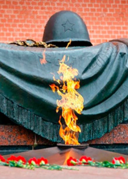 Отцов в строю сменяют сыновья